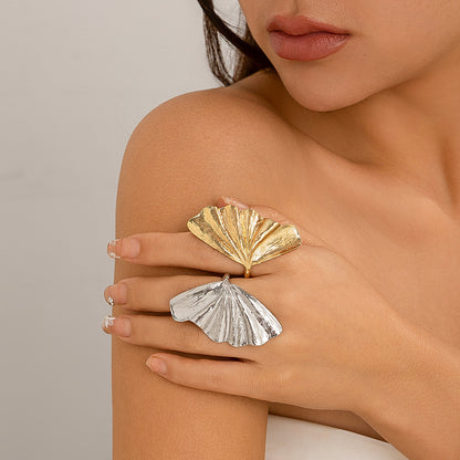 Sweet and Cool Ginkgo Leaf Ring, Female Personalized Metal Texture Alloy Leaf Ring